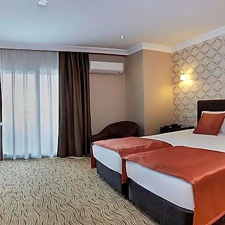 比尔卢库酒店 3* Ayvalı